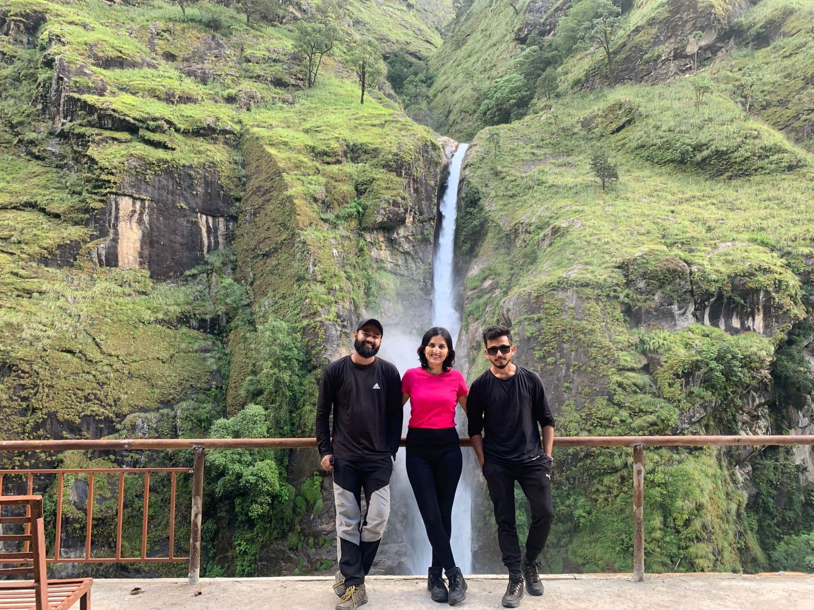 Huge Waterfall on the Way to Tilicho